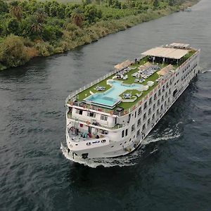 Nile Quest Cruise - 4 Or 7 Nights From Luxor Each Saturday And 3 Or 7 Nights From Aswan Each Wednesday